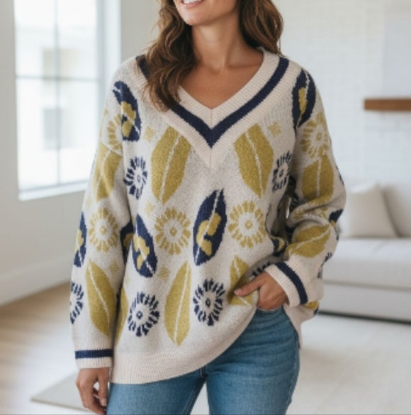 POL V-Neck Oversized Sweater Large Abstract Floral Cream Jacquard NEW - Picture 3 of 14